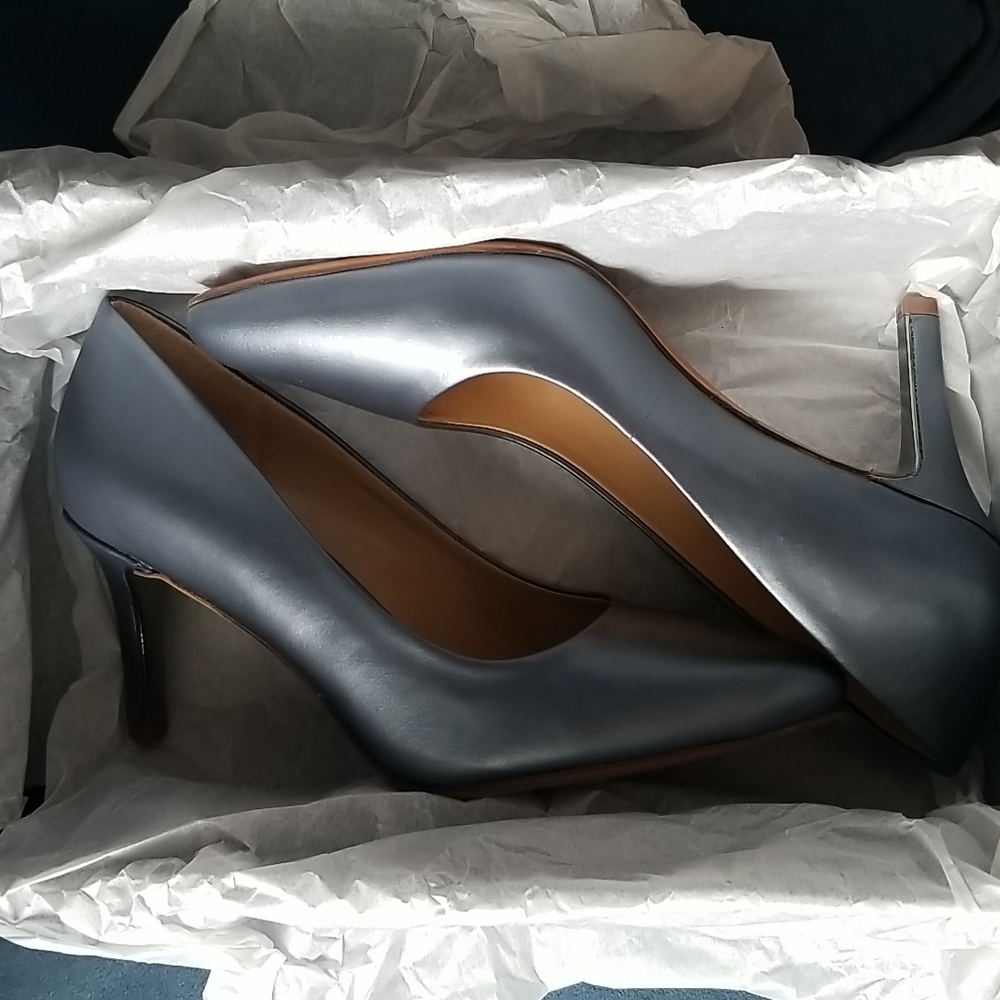 Women's shoes size 4M-